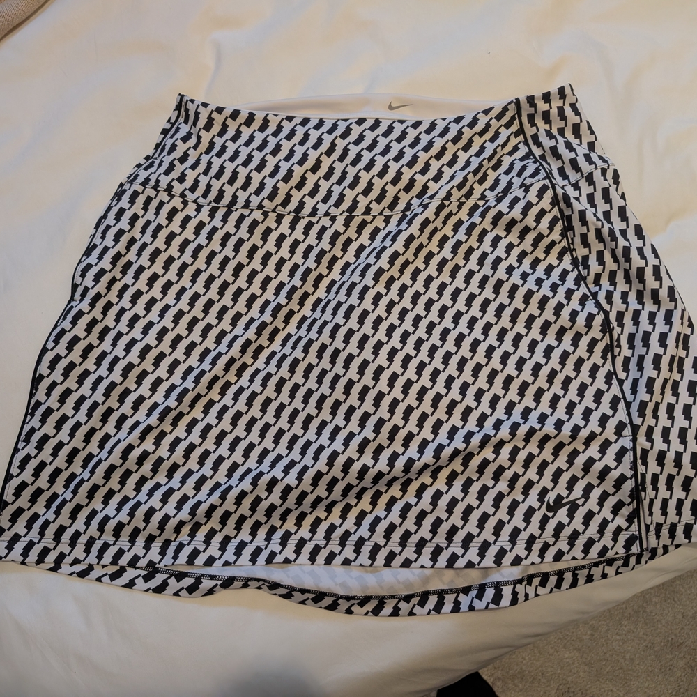 Nike Black and White Mini Skirt